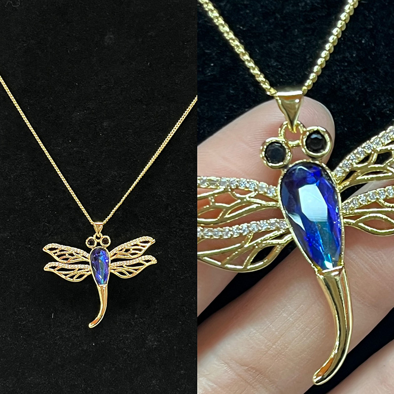 18 тыс. Золото-Подвесное ожерелье для подвески с Dragonfly с синим грандиозным хрустальным телом, черными глазами драгоценных камней и филигранкой для элегантной природы-Вдохновленные украшения